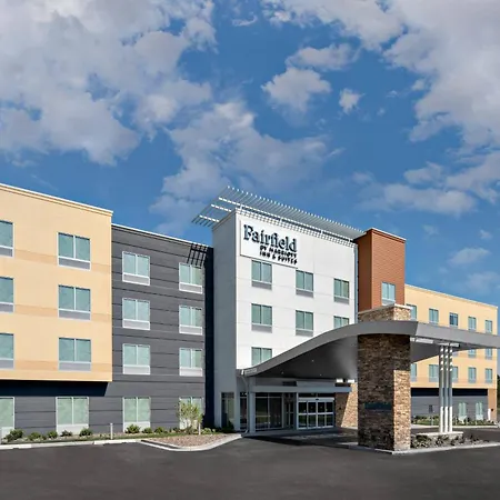 Fairfield Inn & Suites By Marriott Lake Geneva
